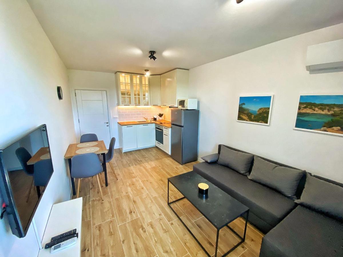 Emma'S Sweet Apartment - Close To Varna Centre Екстериор снимка