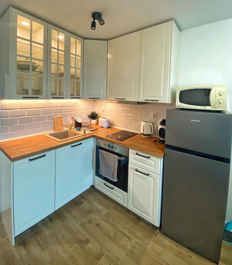 Emma'S Sweet Apartment - Close To Varna Centre Екстериор снимка