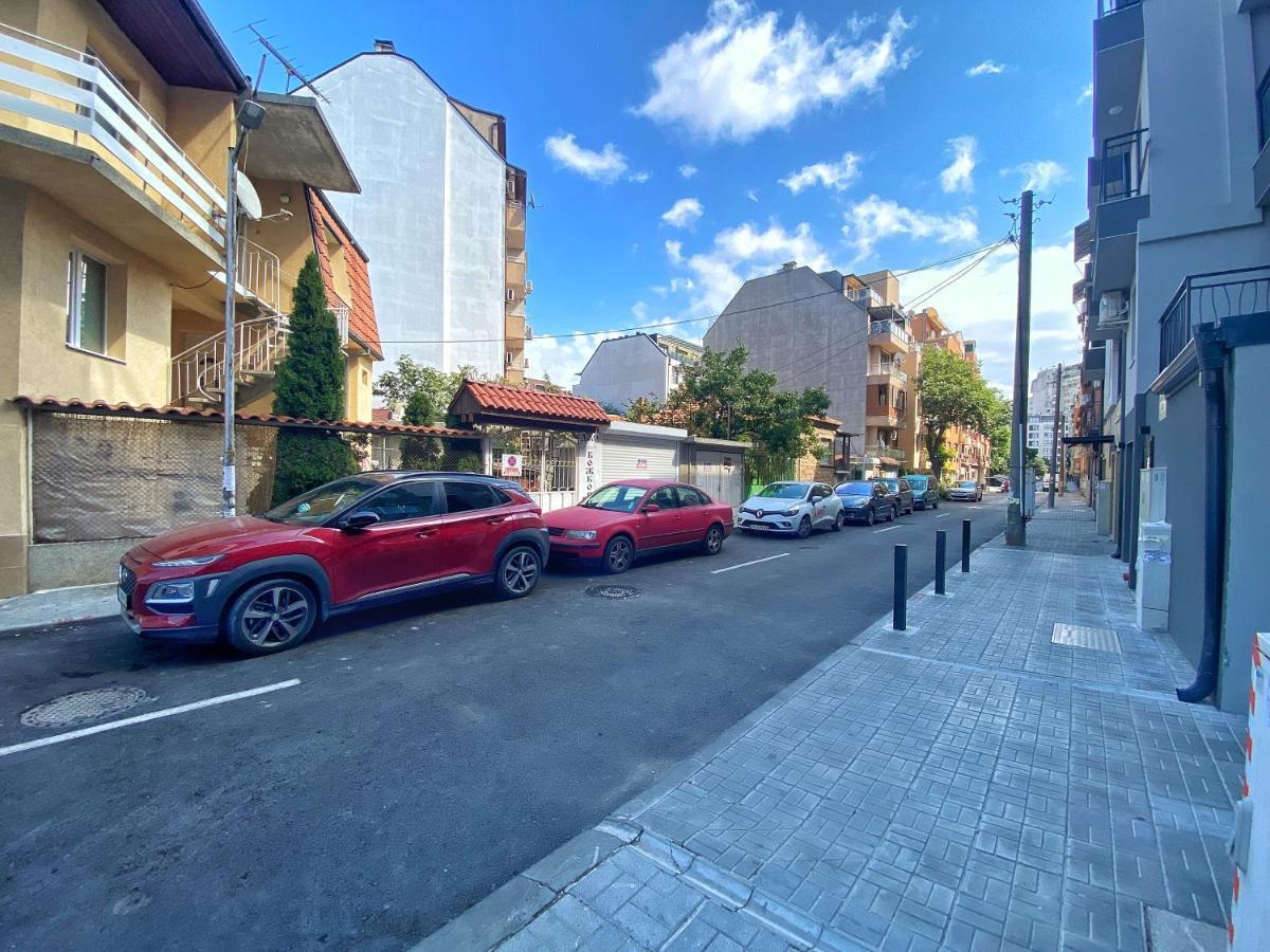 Emma'S Sweet Apartment - Close To Varna Centre Екстериор снимка