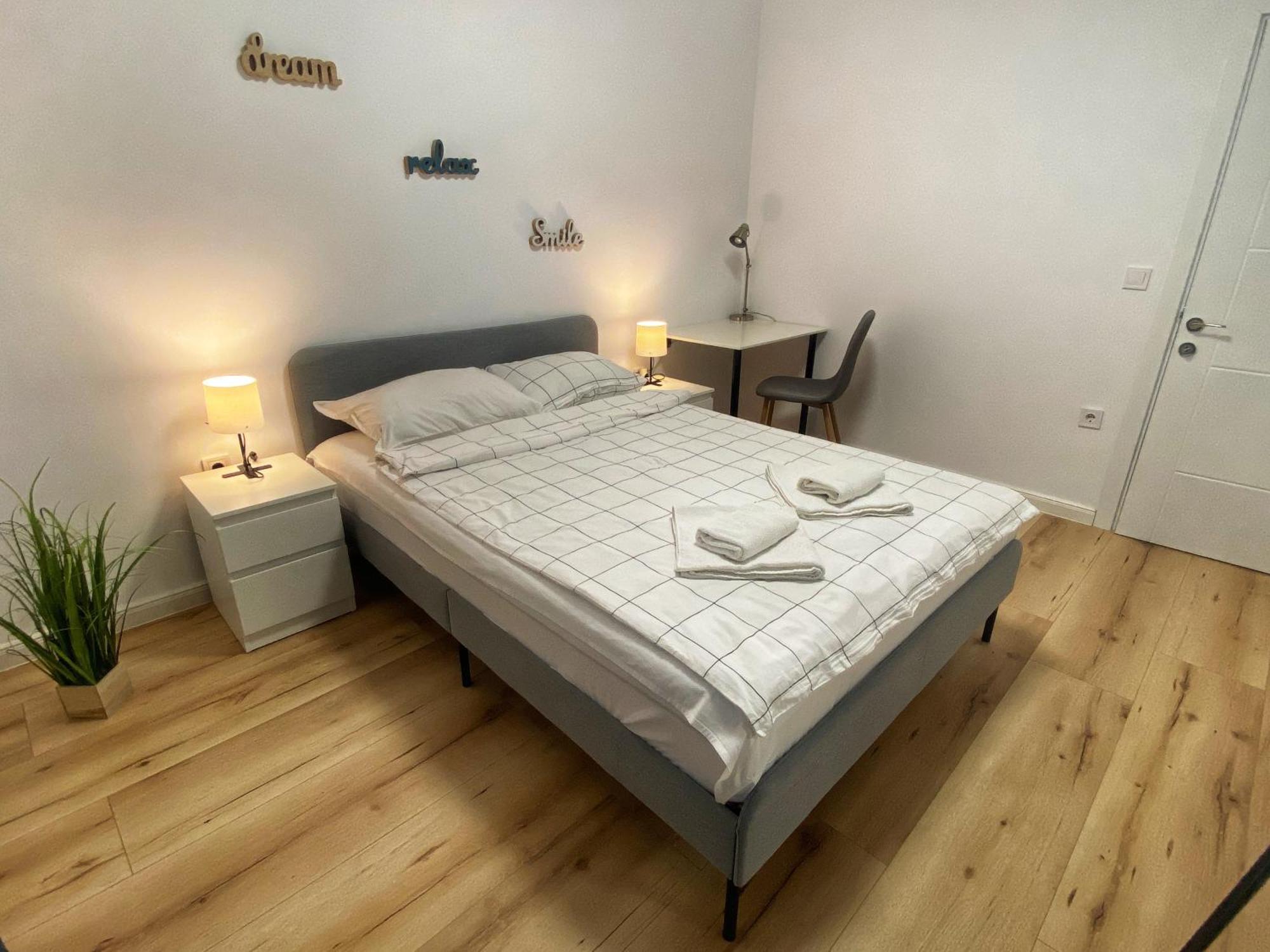Emma'S Sweet Apartment - Close To Varna Centre Екстериор снимка